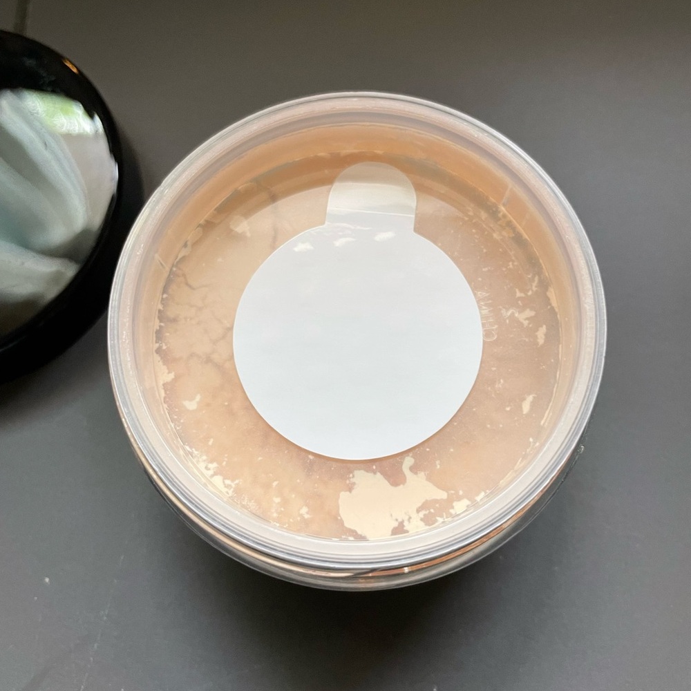 Dermablend loose powder - Picture 3 of 4